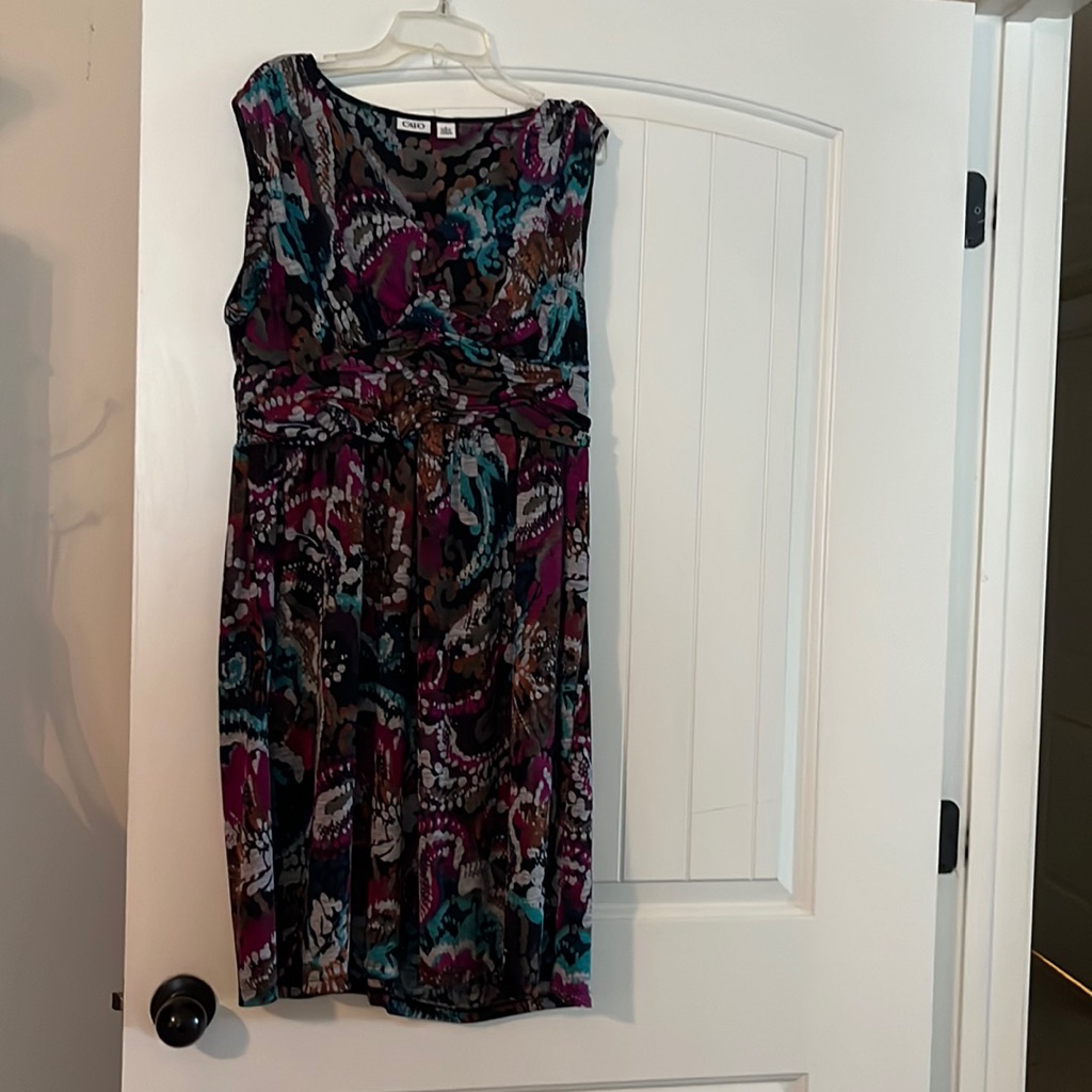 Adorable Fit And Flare Dress. Perfect For A Wedding , Work, Church, A Cruise